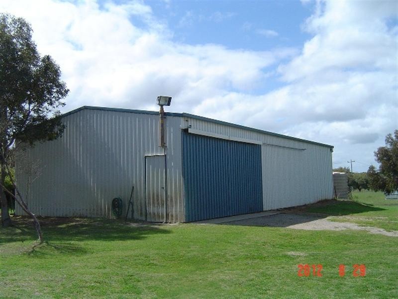 183 St Dominics, Dongara WA 6525