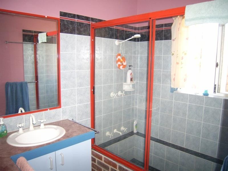 10 Parker Street, Port Denison WA 6525