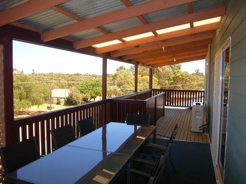 10 Parker Street, Port Denison WA 6525