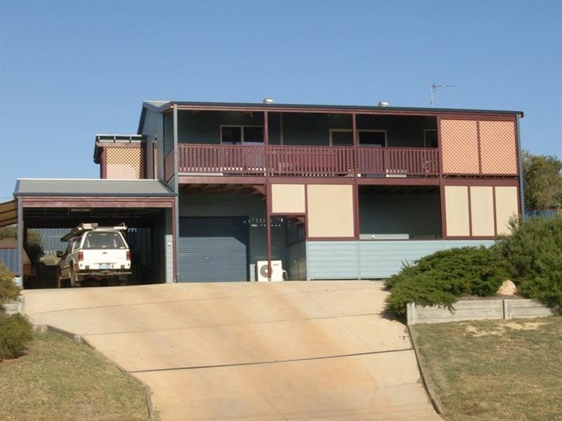 10 Parker Street, Port Denison WA 6525