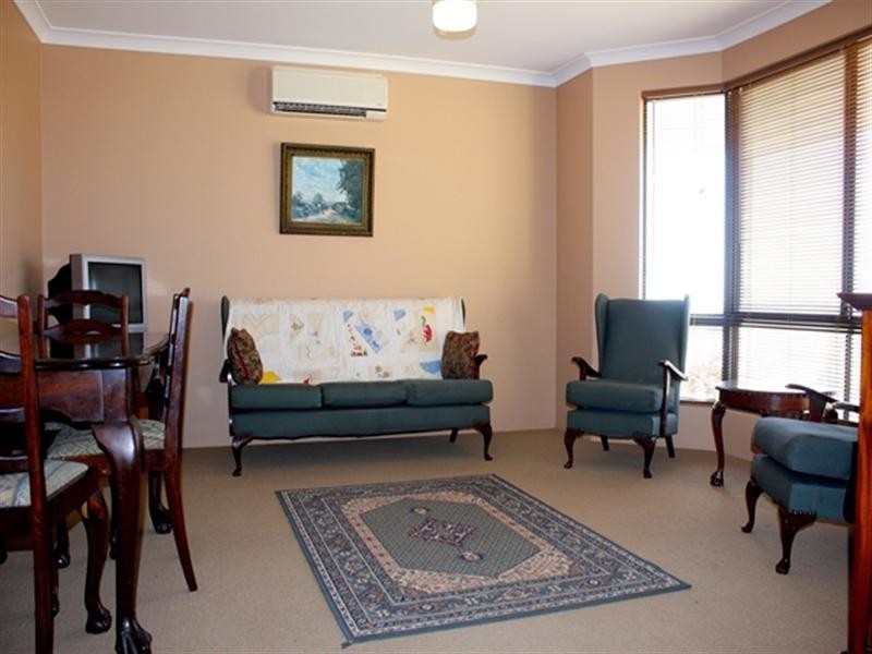 4 Barrett Cove, Dongara WA 6525