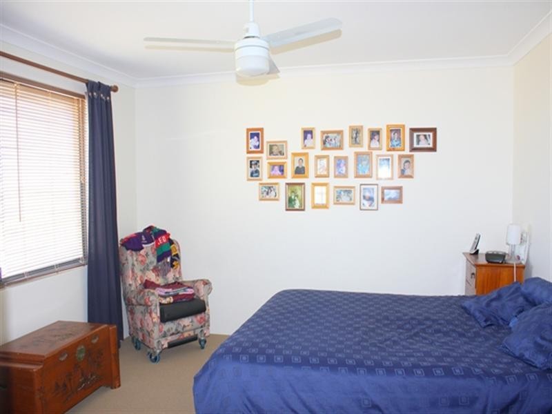 4 Barrett Cove, Dongara WA 6525