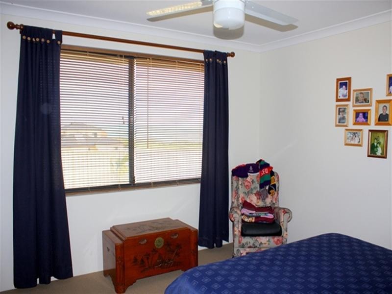 4 Barrett Cove, Dongara WA 6525