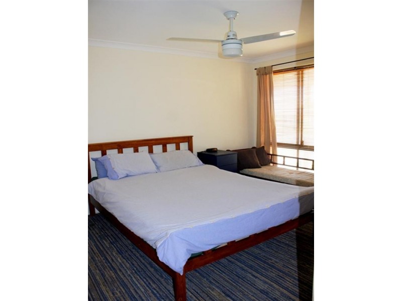 4 Barrett Cove, Dongara WA 6525