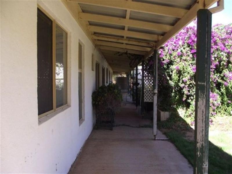 87 Tulloch Drive, Dongara WA 6525