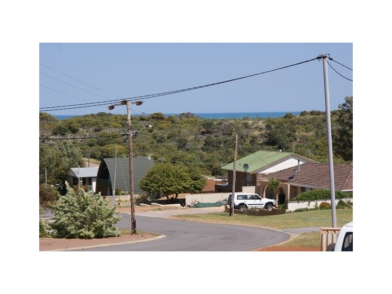 2 Downes Way, Port Denison WA 6525