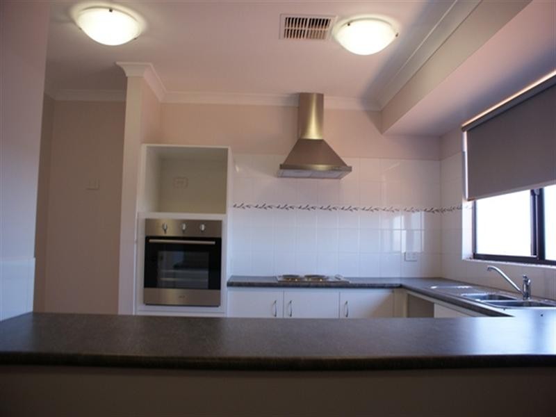 8 Oakley Ridge, Denham WA 6537