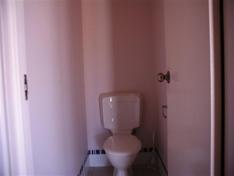 8 Oakley Ridge, Denham WA 6537