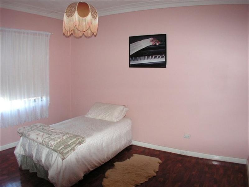 4 Fripp Street, Irwin WA 6525