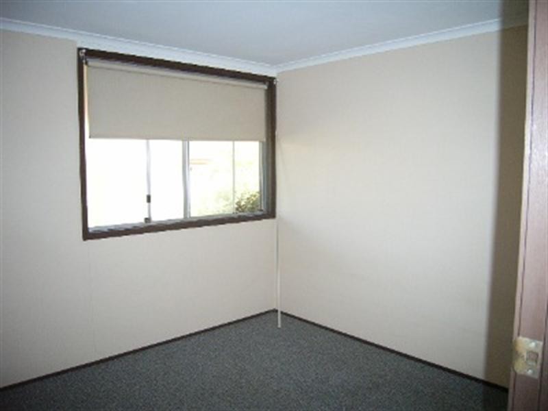 8B Criddle, Dongara WA 6525