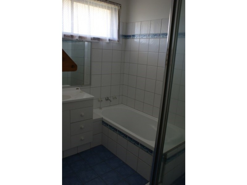 2 Reserve Street, Dongara WA 6525