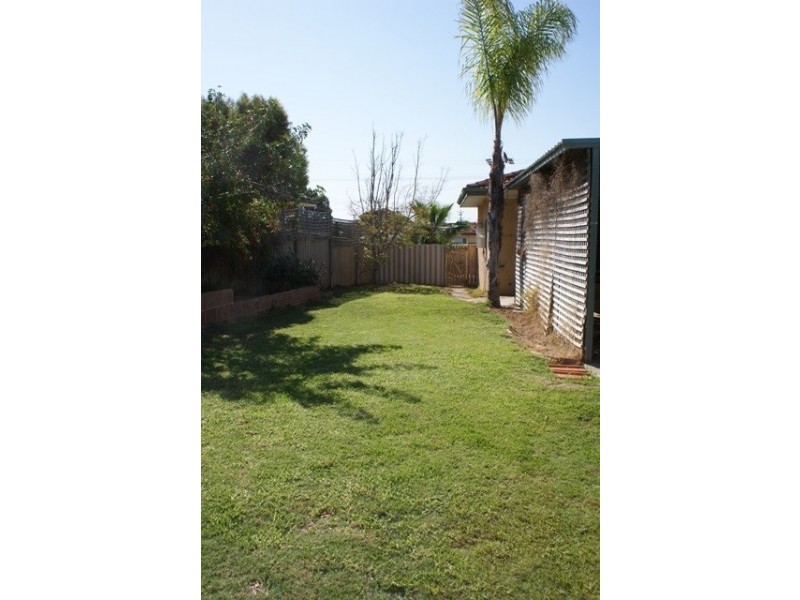 2 Reserve Street, Dongara WA 6525