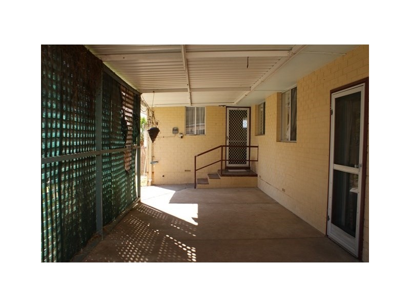 2 Reserve Street, Dongara WA 6525