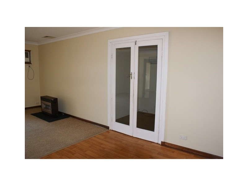 2 Reserve Street, Dongara WA 6525