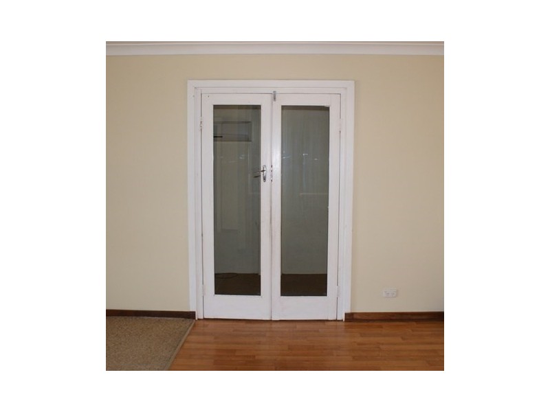 2 Reserve Street, Dongara WA 6525