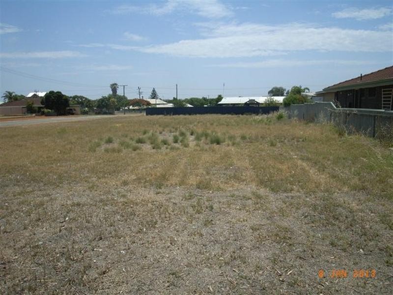 16 Scott Road, Dongara WA 6525