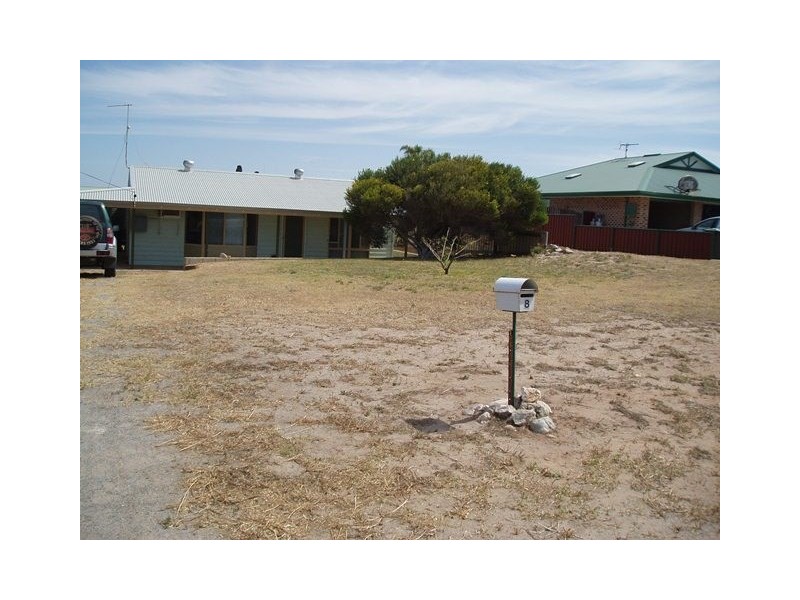 8 Richardson Road, Port Denison WA 6525