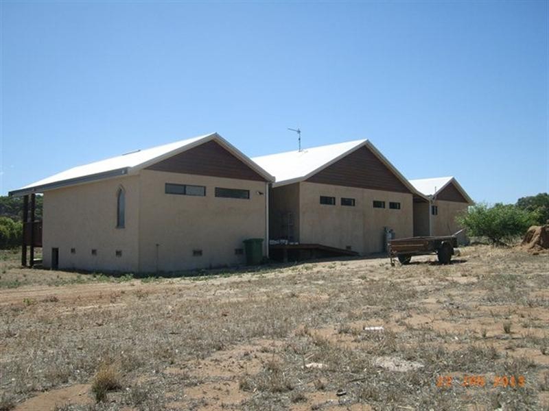 148 Brennand Road, Dongara WA 6525