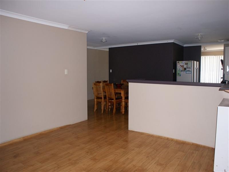 5 Thurkle Square, Dongara WA 6525