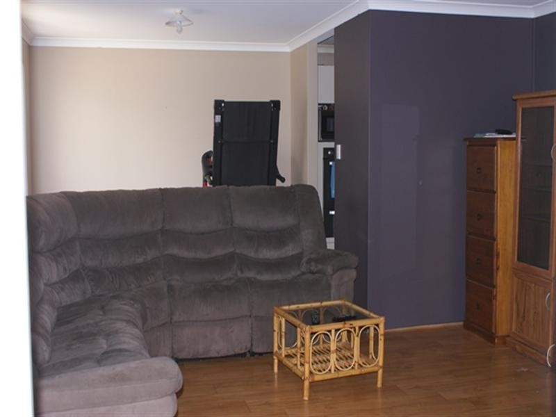 5 Thurkle Square, Dongara WA 6525