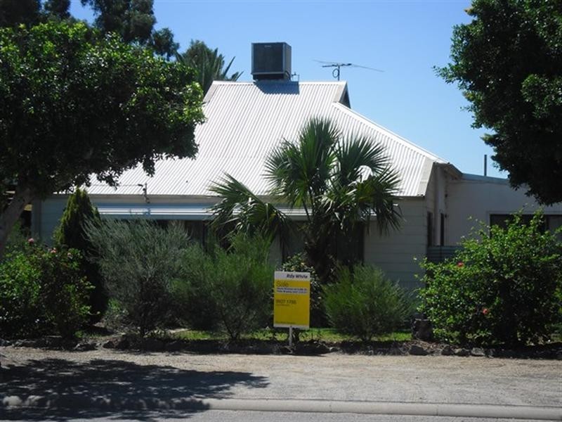 22 Caron Street, Carnamah WA 6517