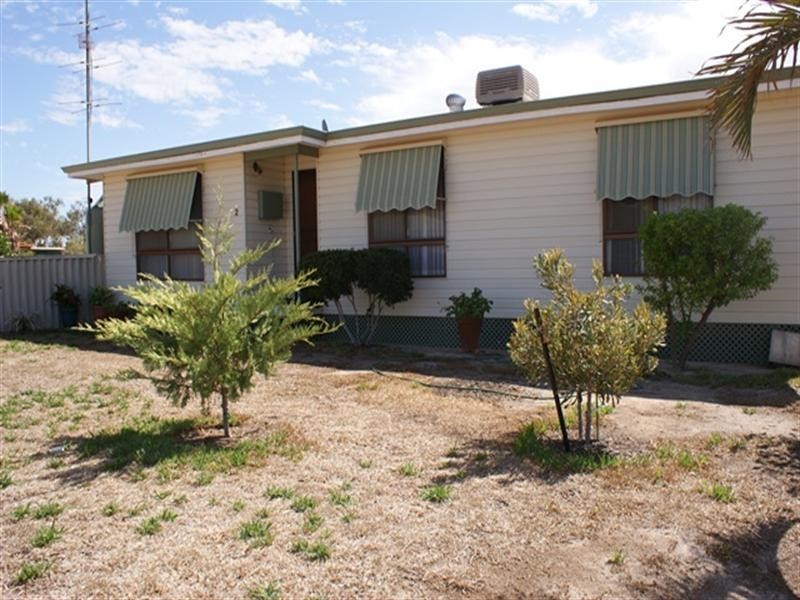 2 Howard Street, Three Springs WA 6519