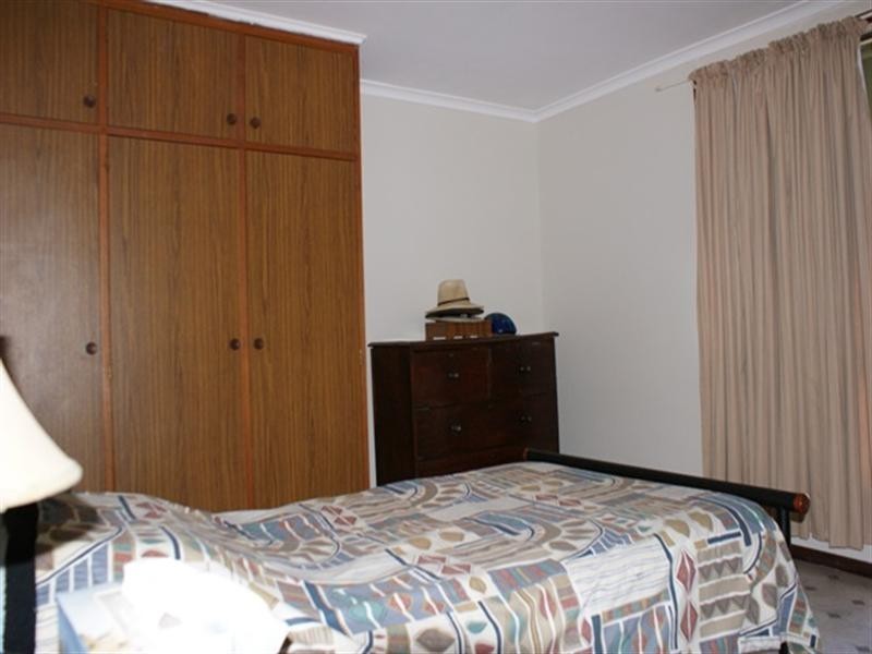 2 Howard Street, Three Springs WA 6519