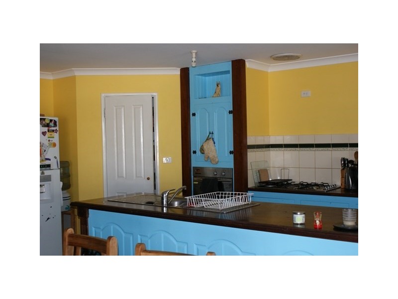 6 Sloper Vale, Dongara WA 6525