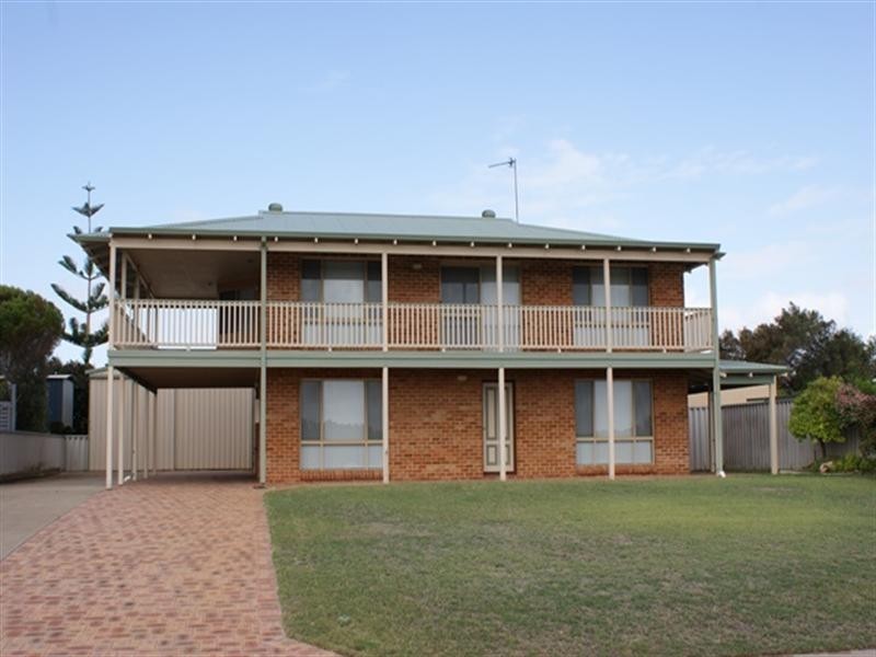 19 Seaview Court, Port Denison WA 6525