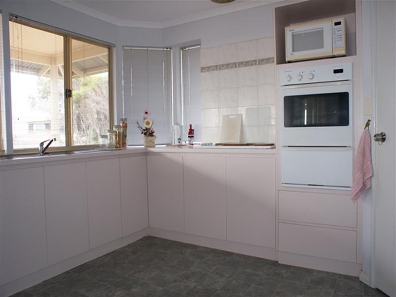 19 Seaview Court, Port Denison WA 6525