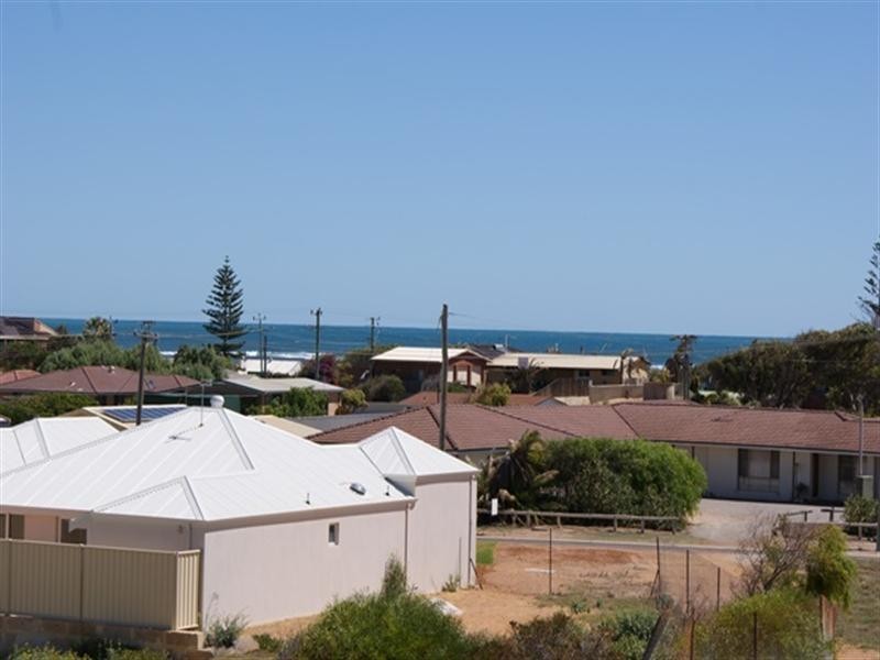 19 Seaview Court, Port Denison WA 6525