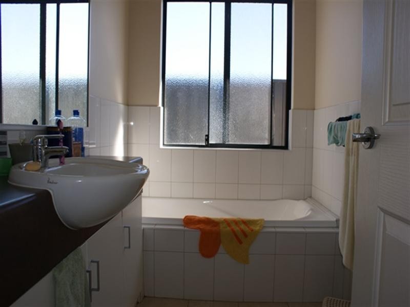 16 Mason Crescent, Port Denison WA 6525