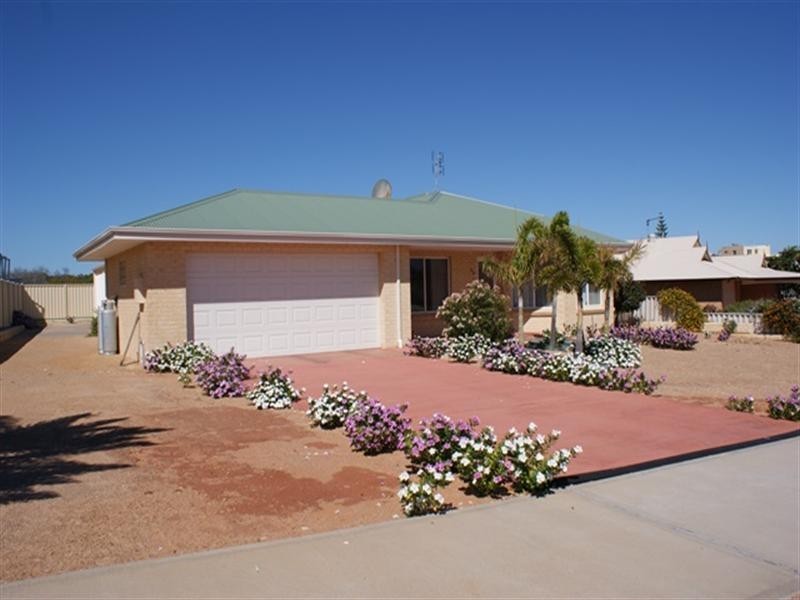 20 Sea Ripple Avenue, Port Denison WA 6525