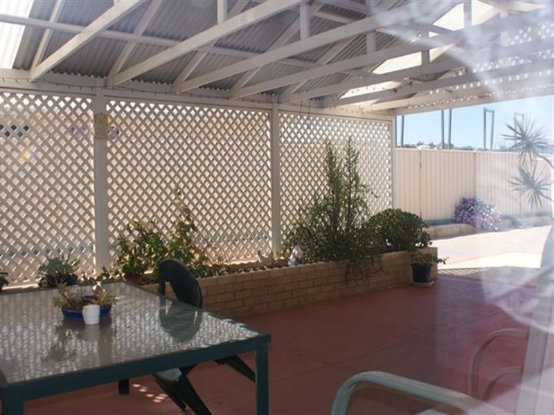 20 Sea Ripple Avenue, Port Denison WA 6525