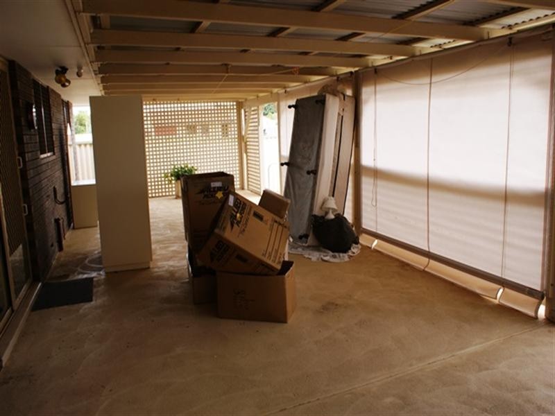 14 Scott Road, Dongara WA 6525