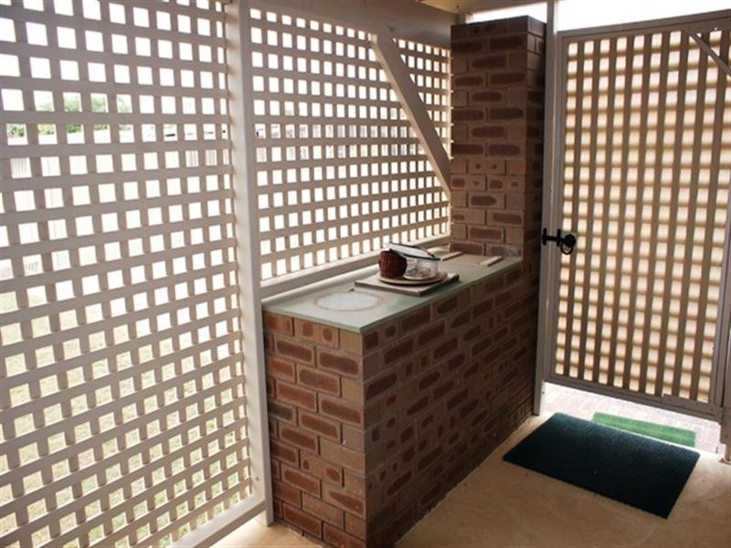 14 Scott Road, Dongara WA 6525