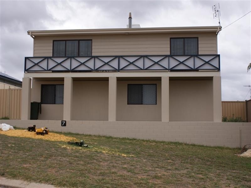7 Reeve Terrace, Port Denison WA 6525