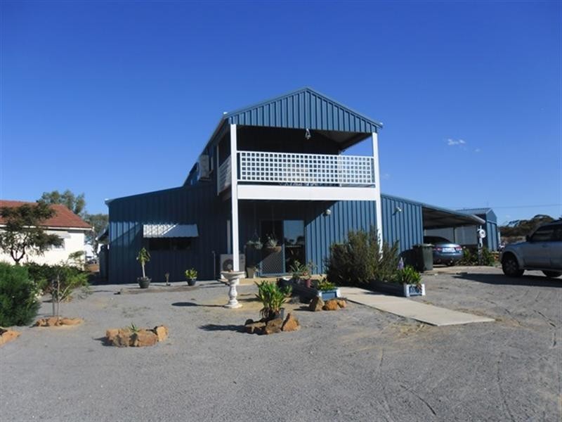 3 Railway Avenue, Carnamah WA 6517