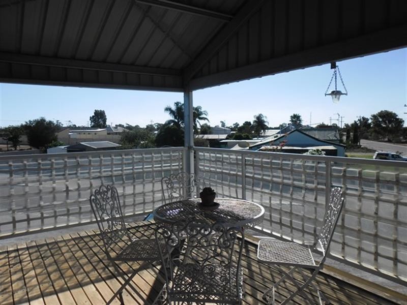 3 Railway Avenue, Carnamah WA 6517