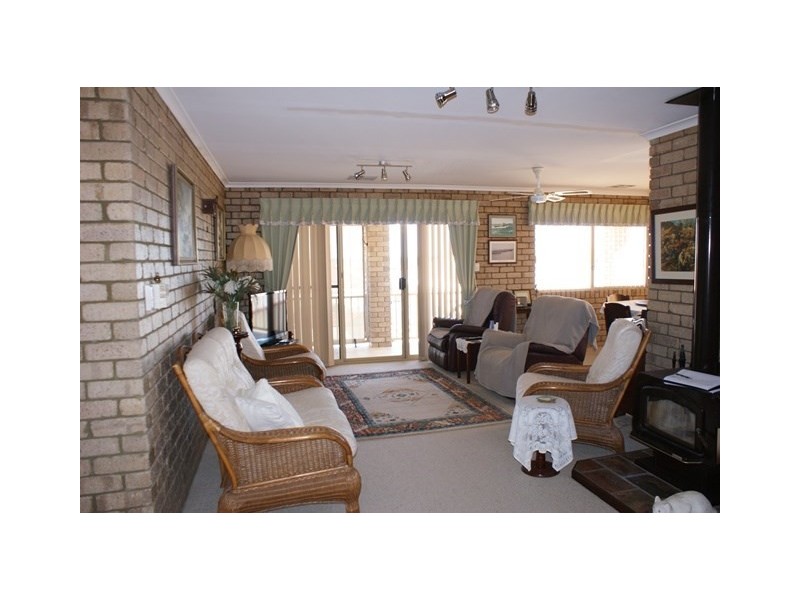 42 HAMPTON Street, Port Denison WA 6525