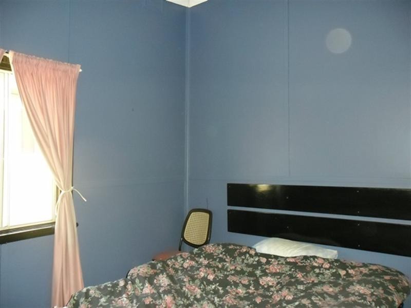 10 Robertson Street, Carnamah WA 6517