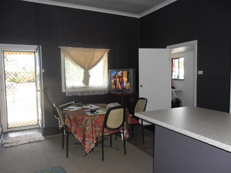 10 Robertson Street, Carnamah WA 6517