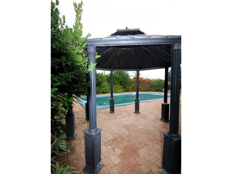 6 Delmage Street, Dongara WA 6525