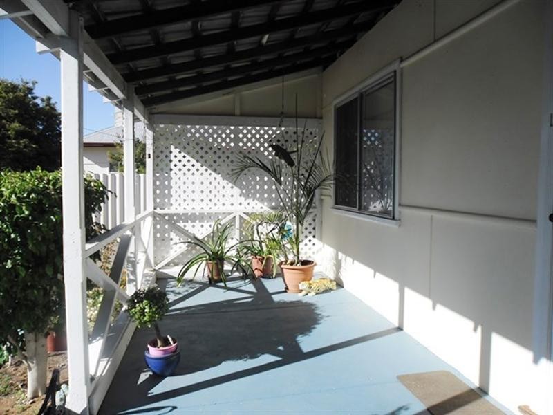 11 Caron Street, Carnamah WA 6517