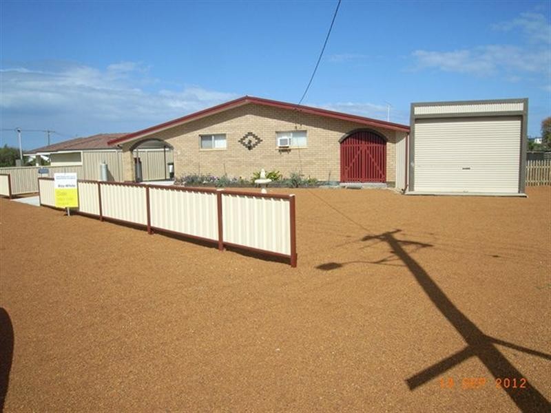 6 Healy Street, Port Denison WA 6525