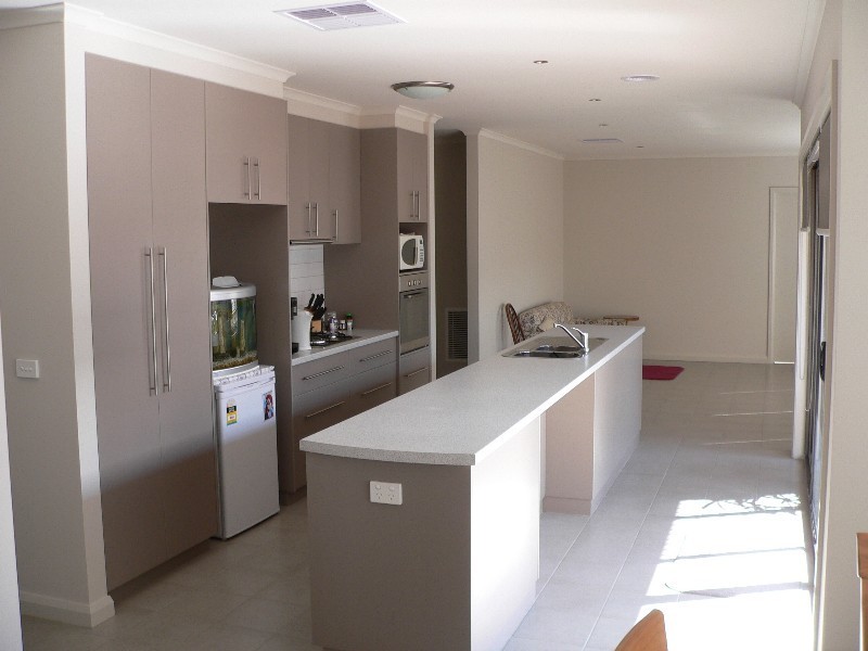 16 Wattletree Grove, Benalla VIC 3672