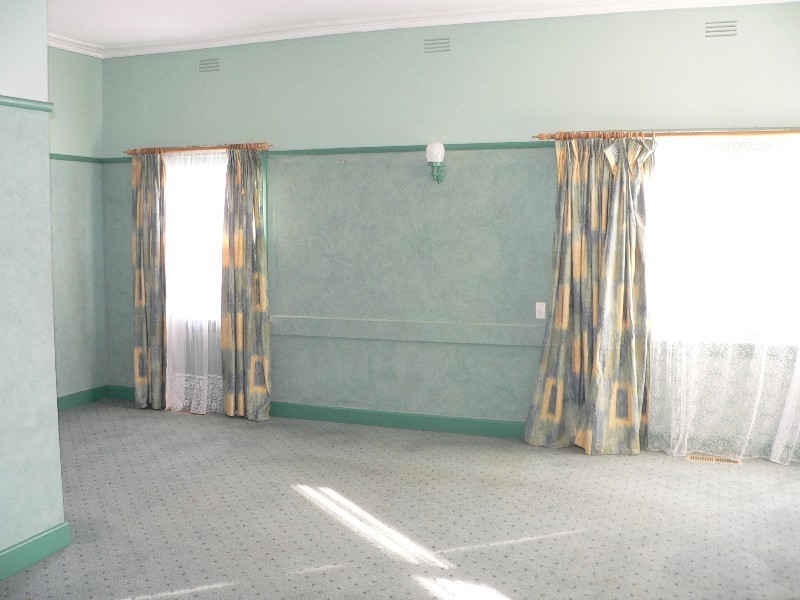 16 Moore Street, Benalla VIC 3672