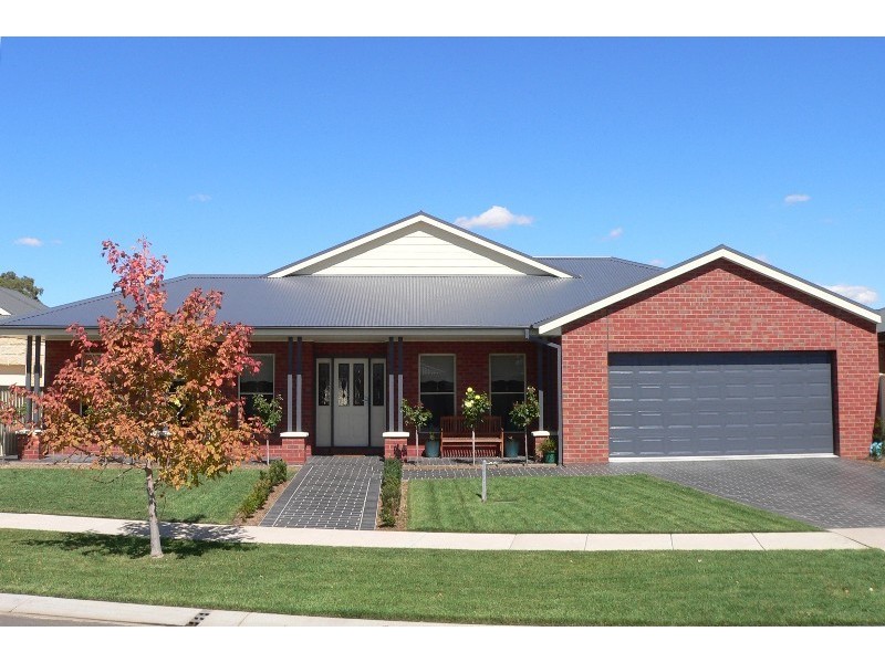 6 Sir Edward Drive, Benalla VIC 3672