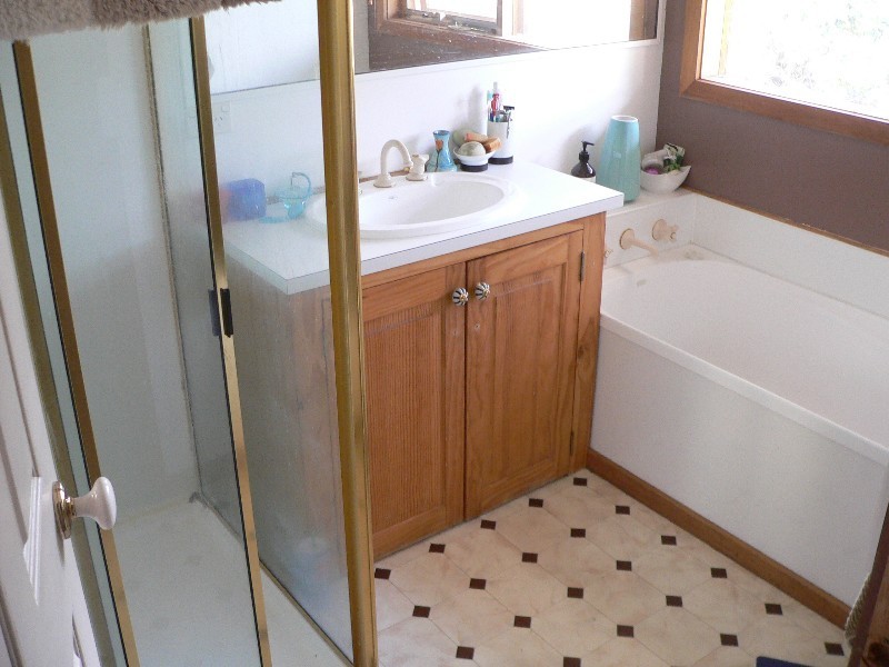 Crn Yarrawonga Farnley Road, Benalla VIC 3672