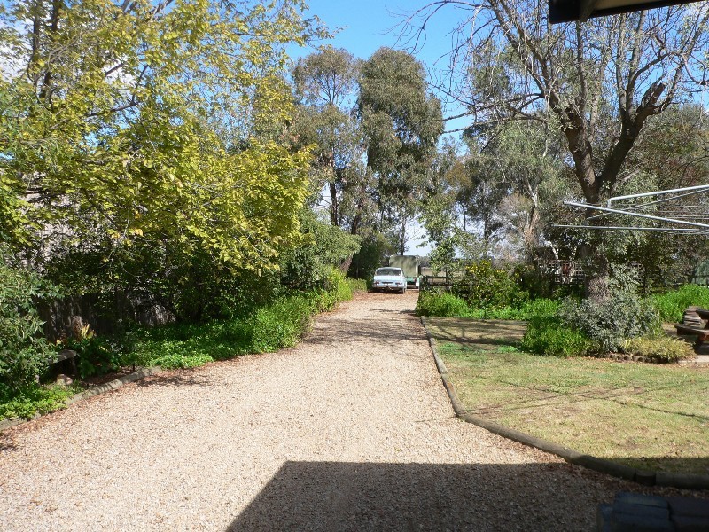 93 Halls Road, Benalla VIC 3672